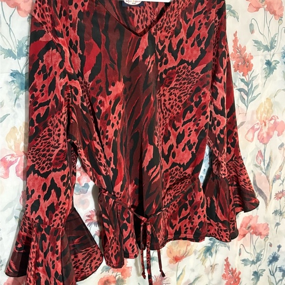 Vintage Animal Print Red and Black Ruffled Bell Sleeve Blouse - Picture 3 of 12
